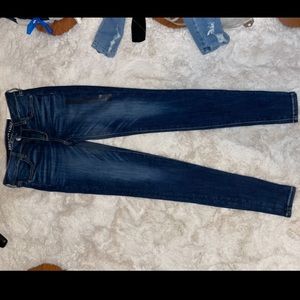 American Eagle Next Level Stretch Jeans Size 4, still with tags